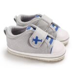 Baby Shoes - Mix and Max - Colors: Grey and White - Sizes: 3 M to 6 M 11 cm, 6 M to 9 M 12 cm, 9 to 12 M 13 cm