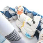 ⁦Baby Nest with Soft Toys and Mosquito Net – Comfortable Infant Sleeping Bed blue white color Mix and Max⁩ - الصورة ⁦2⁩